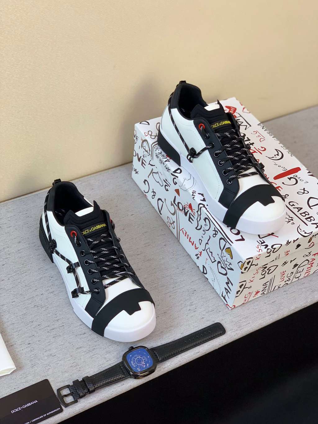 D*G sneaker